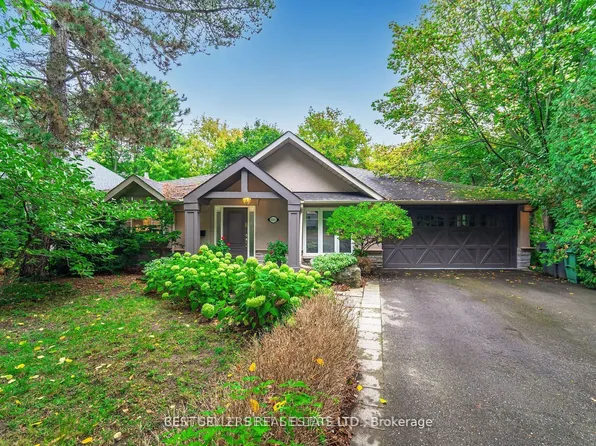 1595 Calverton Ct, Mississauga, ON L5G 2W4