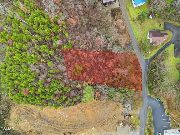 3rd image of 119 Hickam Hollow Rd