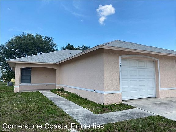 3rd image of 2218 NE 8th Pl
