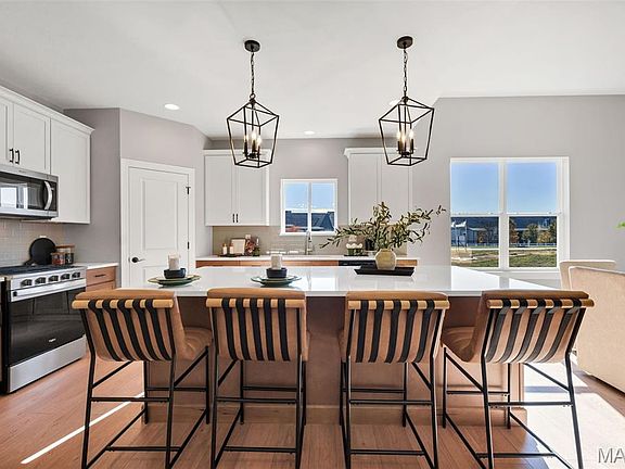 7th image of this home