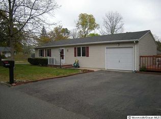 2070 Crestwood Dr, Forked River, NJ 08731