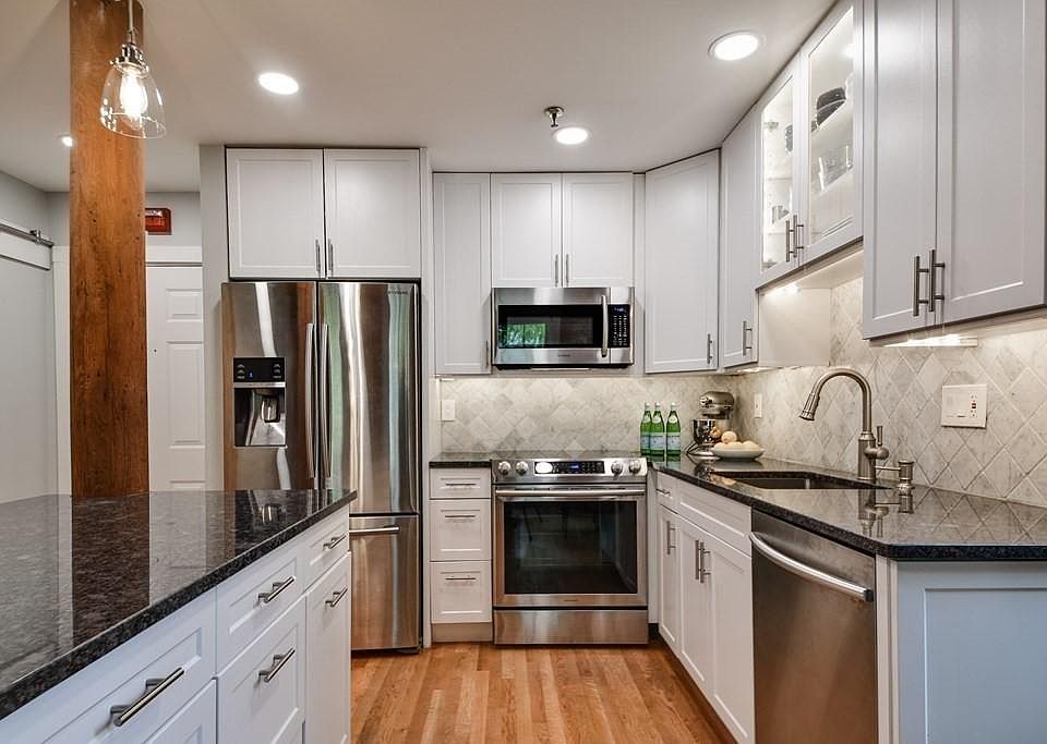 1st image of 14 Sanford St Unit 9