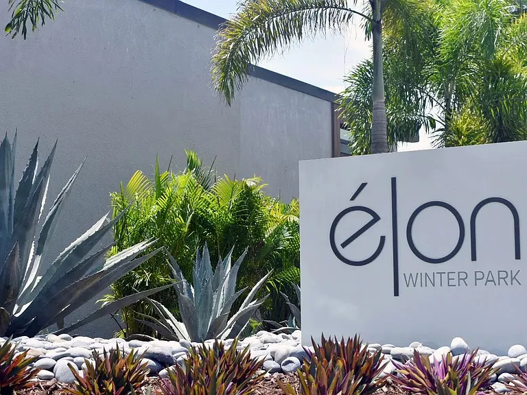 Welcome to Elon Winter Park: where modern comfort and inspired living begin.