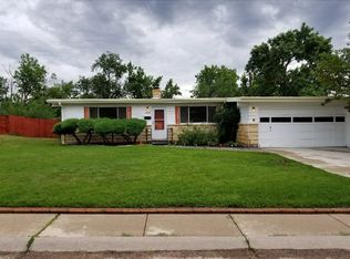 526 Comanche Dr, Colorado Springs, CO 80905
