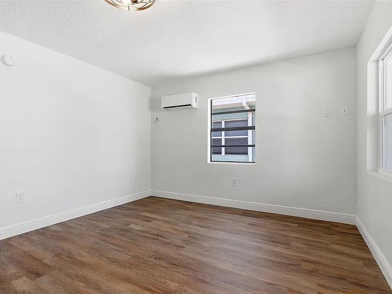 113 145th Ave E #2 — Photo 8