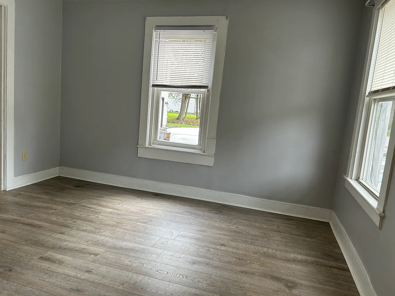 2 bed, 800 sqft, $1,500 — Photo 2