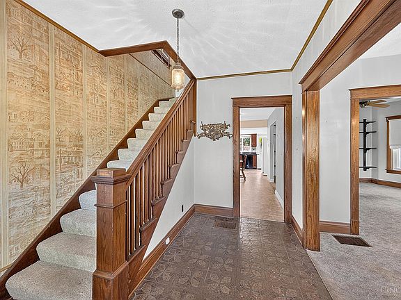5th image of 1773 Resor Rd