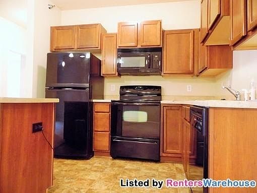 4th image of 10310 Essex Dr Unit 10