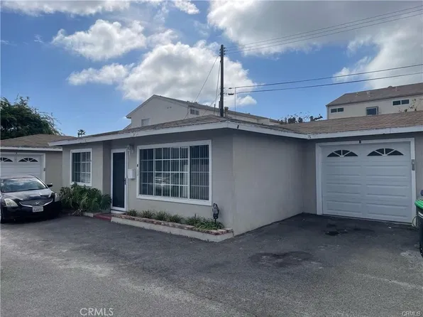 435 Hamilton St #B, Costa Mesa, CA 92627