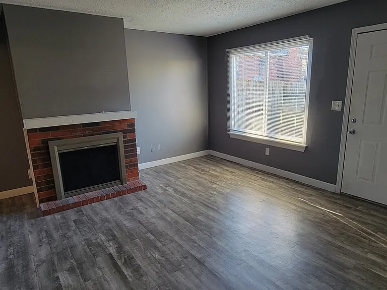 10009 NW Player Dr — Photo 5