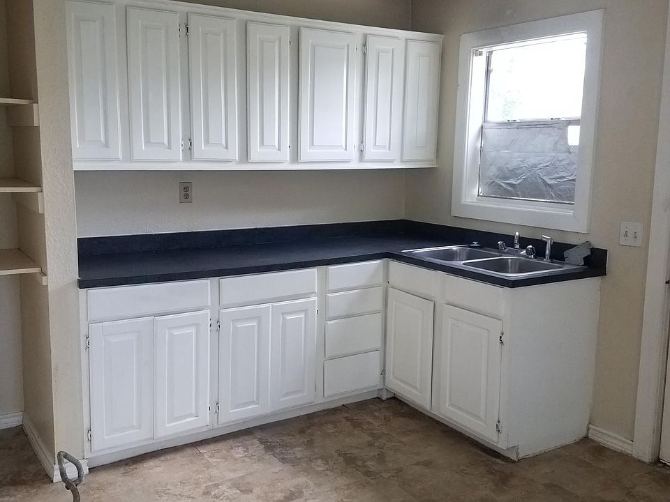 1st image of 4109 Christie St