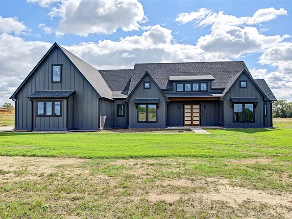 1413 Gunner Ln, Muskogee, OK 74403