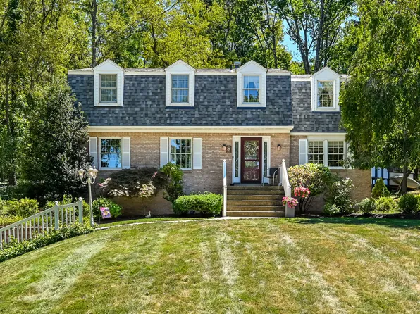 5160 S Carterton Dr, Gibsonia, PA 15044