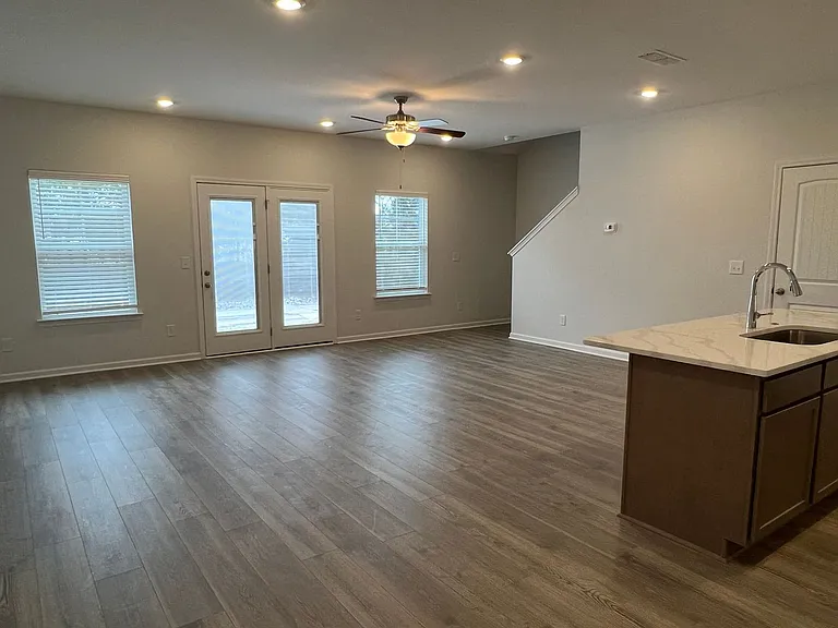 967 Horse Mountain Rd #5E — Photo 5