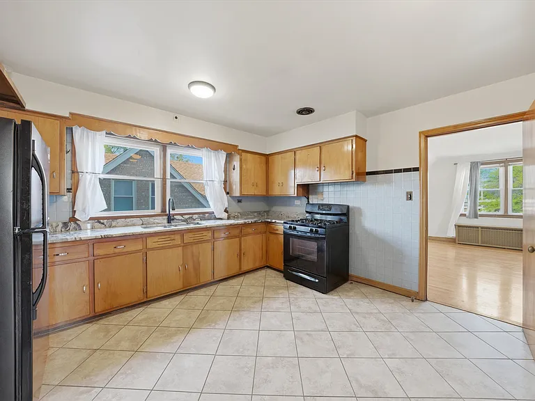 7058 S Fairfield Ave #2 — Photo 6