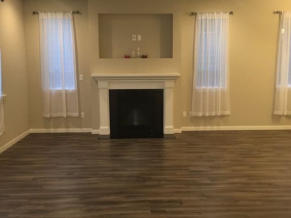 2nd image of 3813 Highlands Blvd
