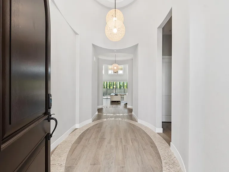 6195 Summit Crest Cir — Photo 6