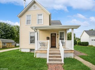 453 E Exchange St, Sycamore, IL 60178