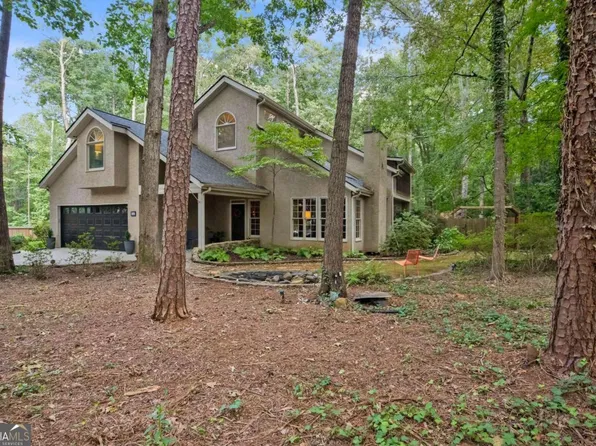 715 Robert Way, Powder Springs, GA 30127