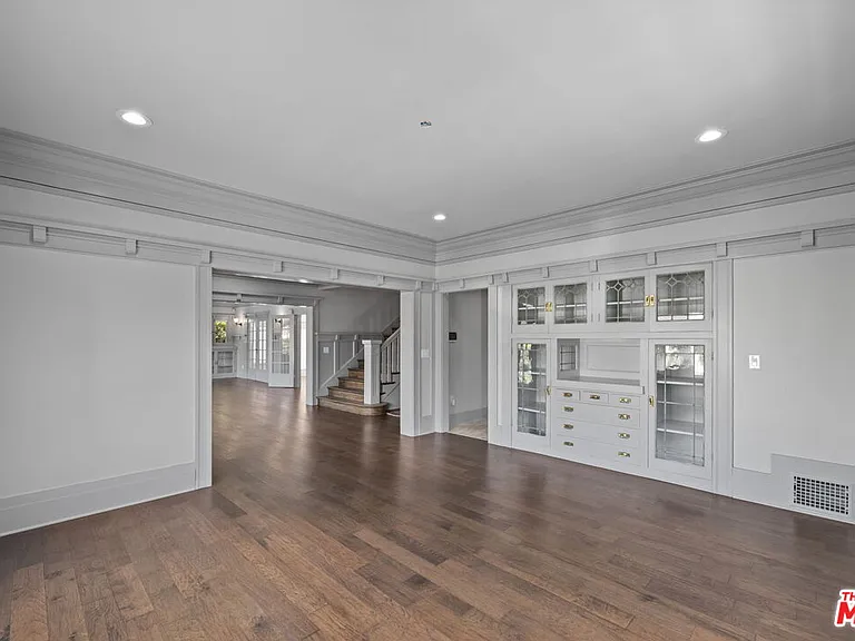 344 S Kingsley Dr — Photo 10