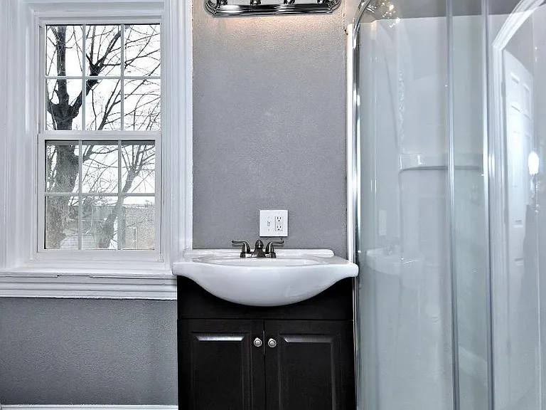 326 Beech St #B — Photo 8