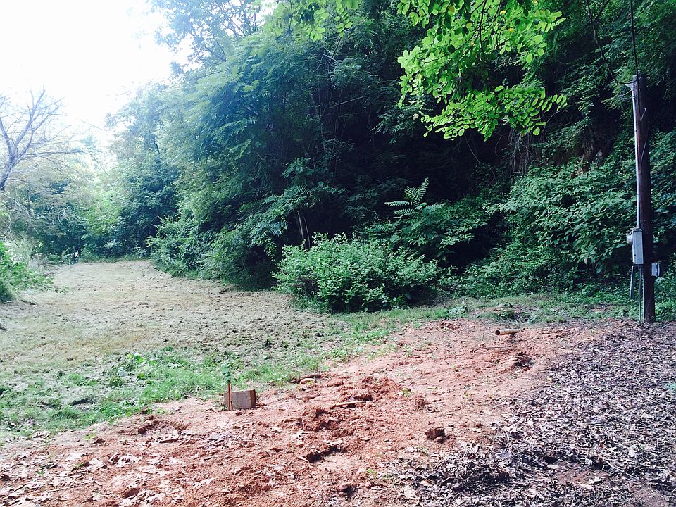 2nd image of 1066 Pisgah Dr