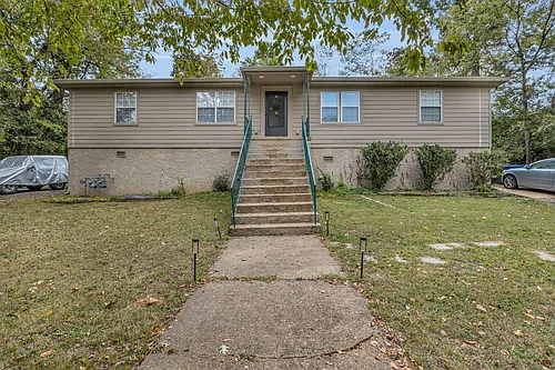 304-306 Glenwood Cir Photo 1