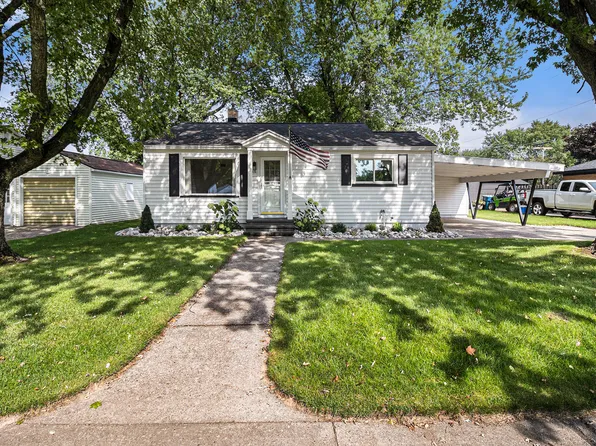 46 S Orchard St, Hart, MI 49420