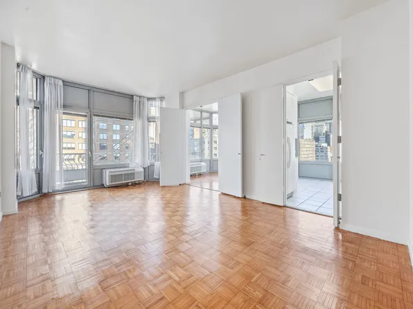 200 East 32nd Street image 3 of 11