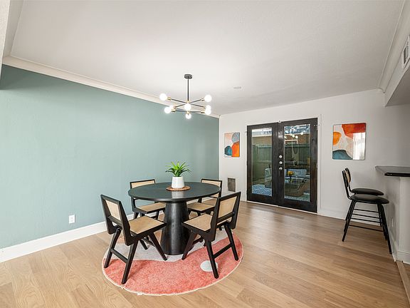 4th image of 10215 Regal Oaks Dr #10215