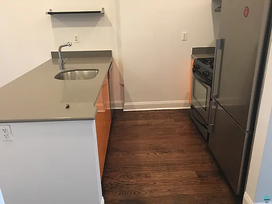 Rented by EXR | media 27