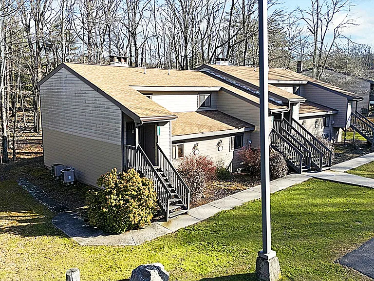 1010A Westwoods Dr — Photo 22