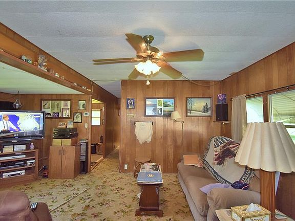5th image of 403 Waterview Dr