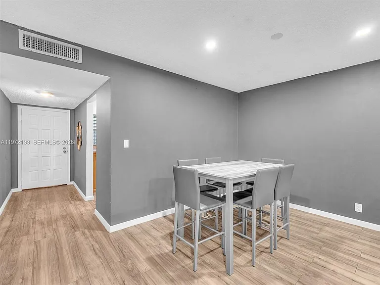 6201 N Falls Circle Dr #210 — Photo 3