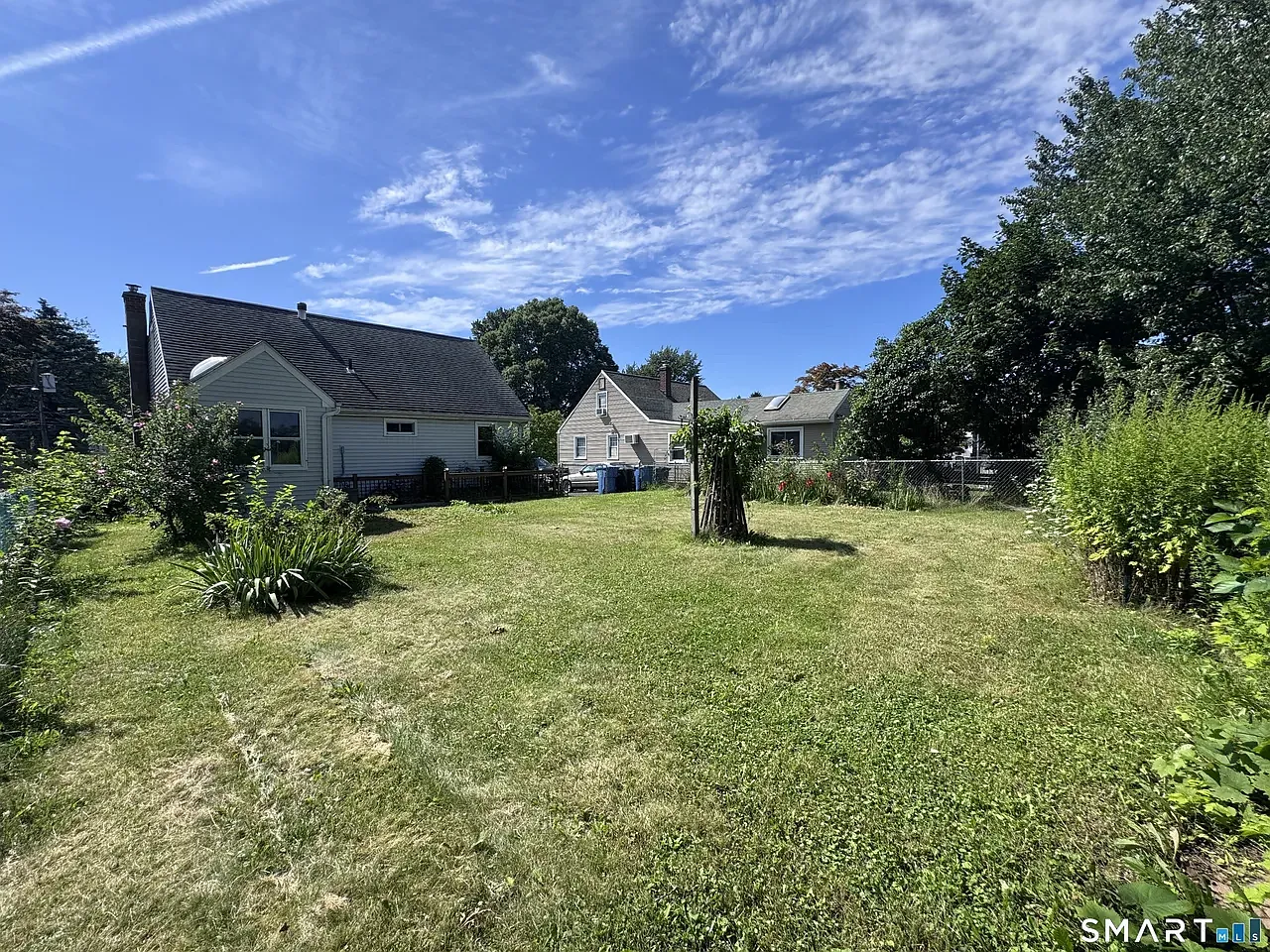4 bed, 1152 sqft, $2,399 — Photo 2