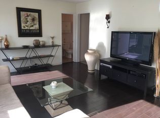 Virginia, Santa Monica, CA 90404