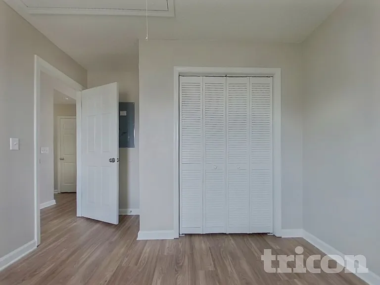 279 Legend Oaks Dr — Photo 11