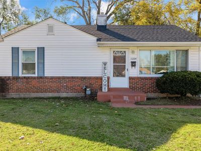 11234 Saint Matthias Ln, Saint Ann, MO, 63074
