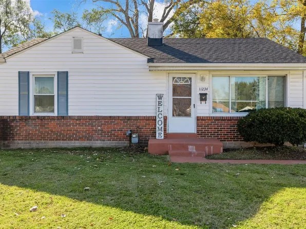 11234 Saint Matthias Ln, Saint Ann, MO 63074