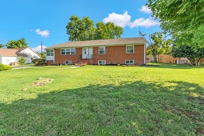 4th image of 217 Buckingham Dr