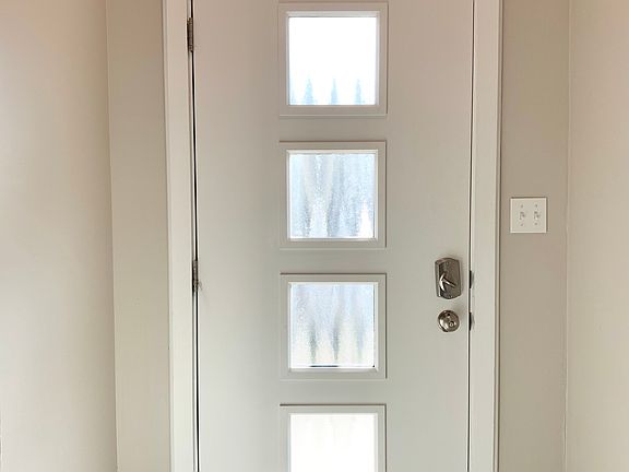 4th image of 3104 Grayland Ave