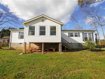 157 Carpenter Ln, Pilot Mtn, NC, 27041