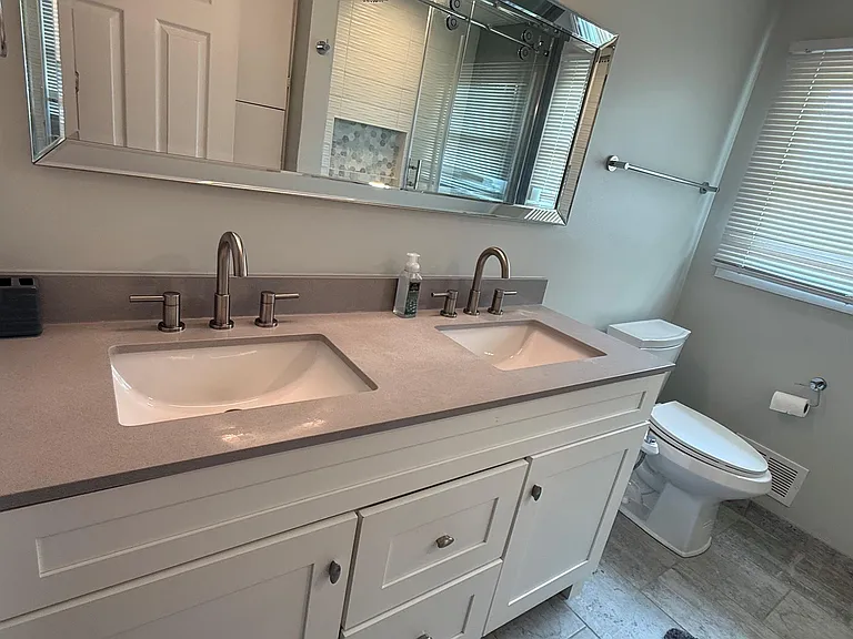 4803 Thorntree Dr — Photo 17