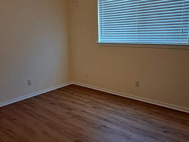4006 Atlas Dr — Photo 16