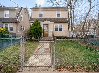 414 2nd Ave, Newark, NJ 07107