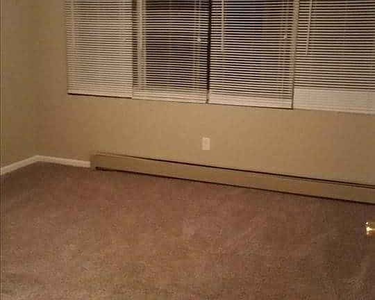 5th image of 422 Estberg Ave APT 103