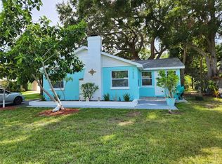 7020 Hibiscus Ave S, South Pasadena, FL 33707