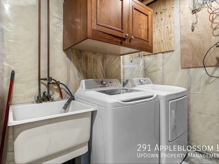 291 Appleblossom Ln — Photo 30