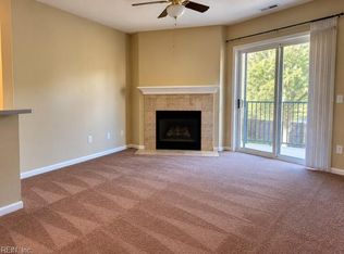 69 Cape Dorey Dr, Hampton, VA 23666