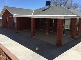 10605 Connemara Dr SW, Albuquerque, NM 87121